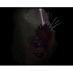 MÁscara veneciana antifaz morado brillante brillo oscuridad mujer adulto